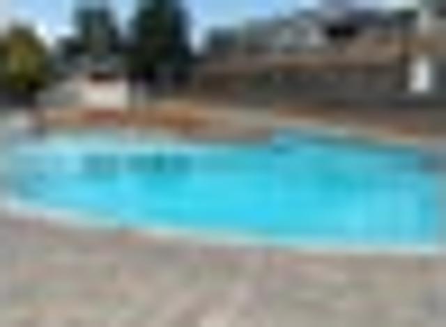 Townhouse for rent in Paremoremo