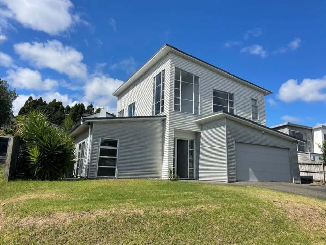 House for rent in Paremoremo, Oroua County