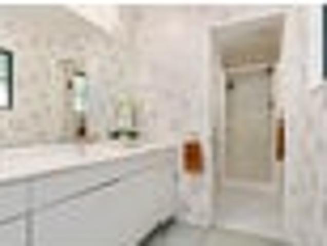 House for rent in Paremoremo