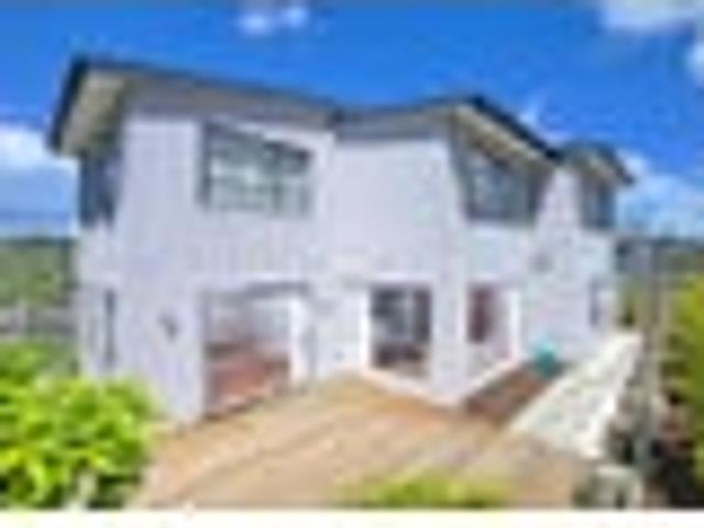 House for rent in Paremoremo, Oroua County