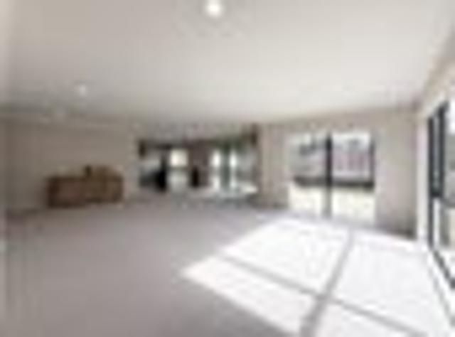 House for rent in Paremoremo, Oroua County
