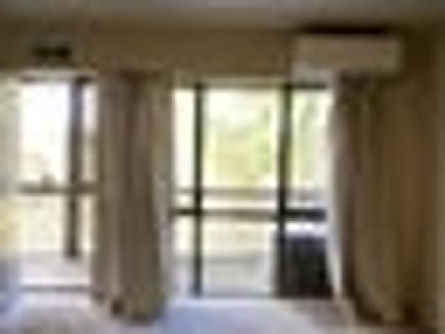 Apartment for rent in Paremoremo, Oroua County