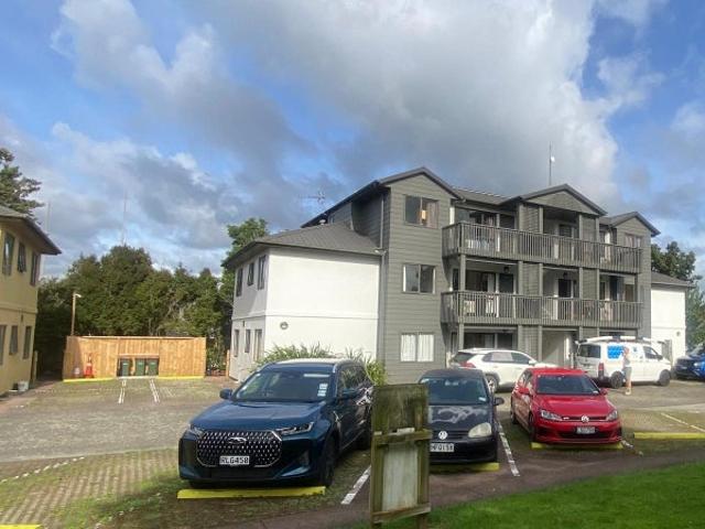 Apartment for rent in Wairau Valley