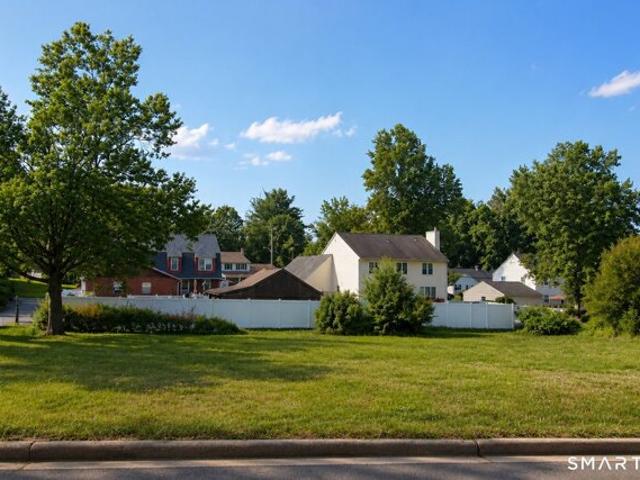 Land for sale in W Hartford, Connecticut