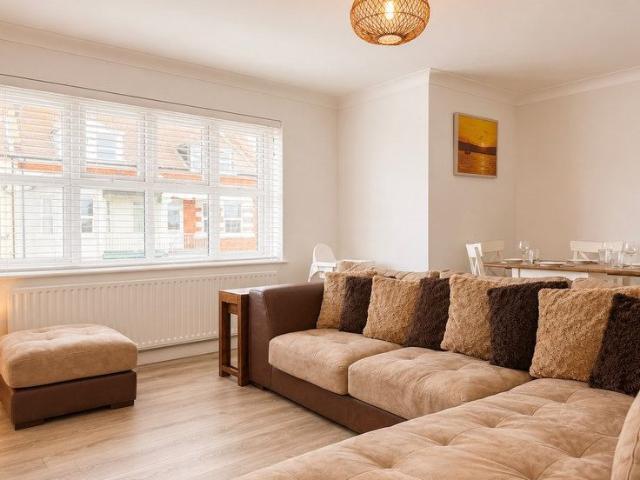 Apartment for rent in Oxenden, The Bridge