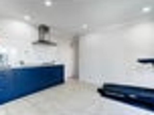 House for rent in Paremoremo