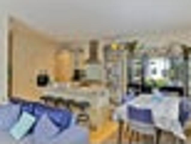 Apartment for rent in Paremoremo
