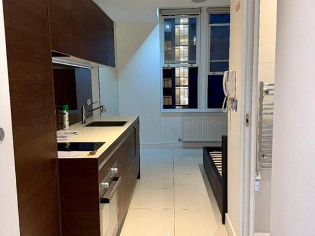 Studio for rent in London Borough of Camden, Greater London