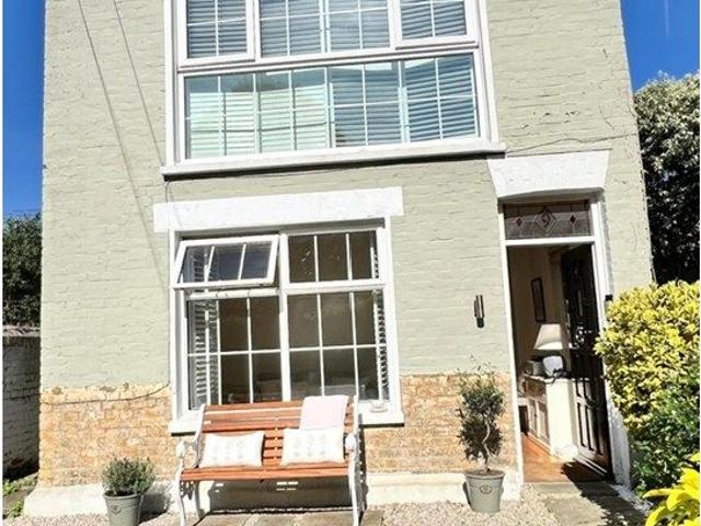House for rent in North Sheen, Greater London