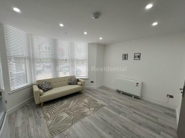 Apartment for rent in Plasnewydd, Falcon Lodge