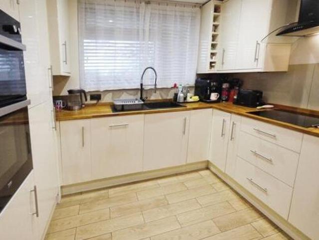 House for sale in Navestock Side