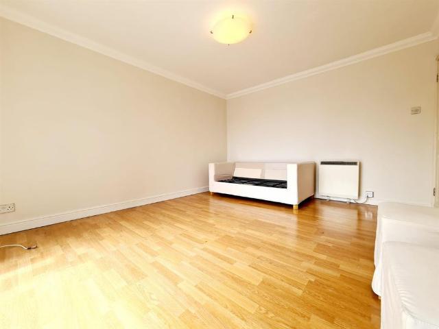 Apartment for rent in Greater London