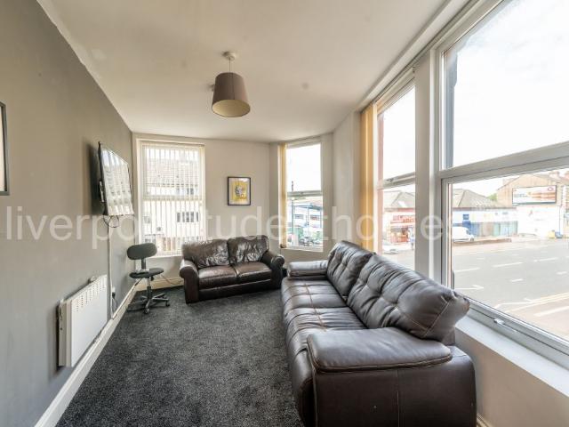 House for rent in Kensington, Calderstones