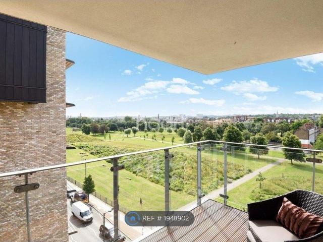 Apartment for rent in Aylesbury Estate, Greater London