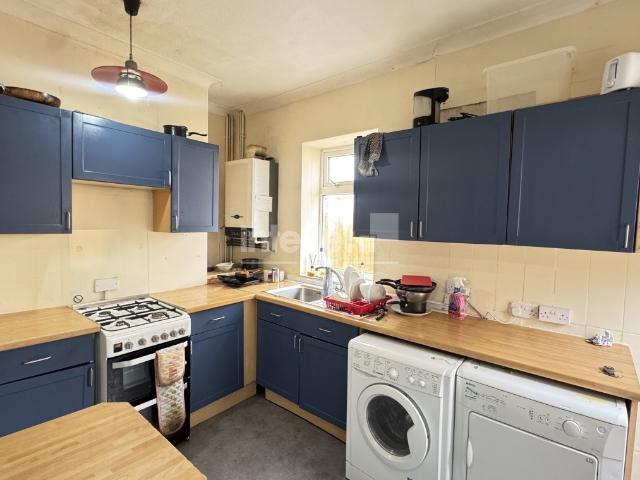 House for rent in Plasnewydd, Falcon Lodge