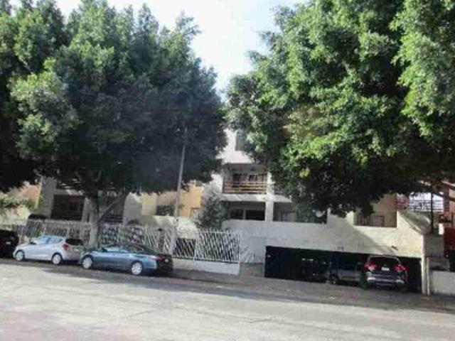 Condo for sale in Canoga Park, California