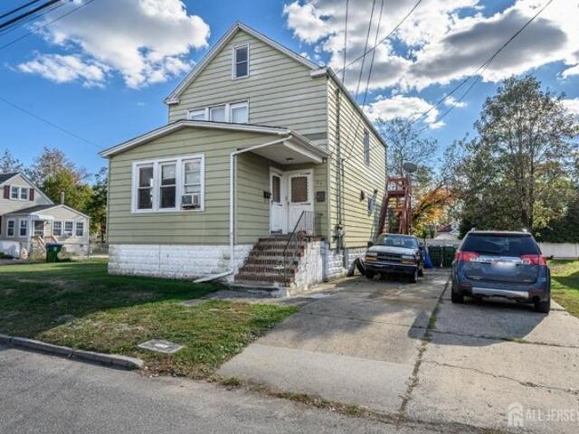 House for sale in Edison, New Jersey
