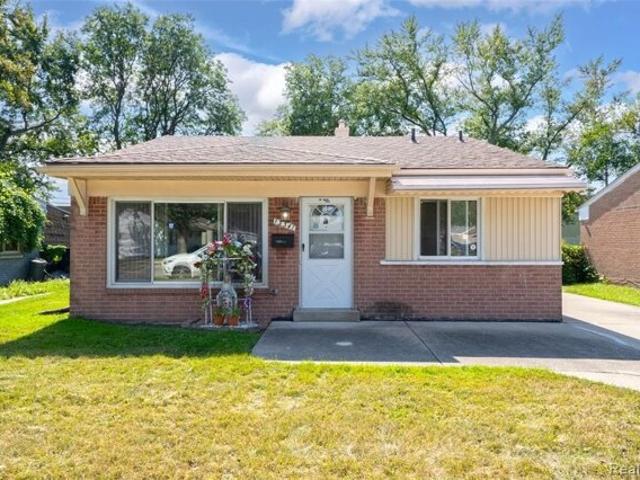 House for sale in Oak Park, Michigan