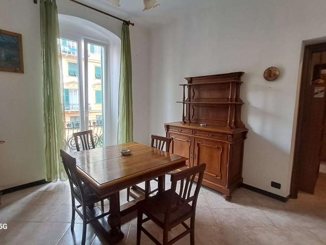 Appartamento in affitto a Medio Levante, Serra Riccò