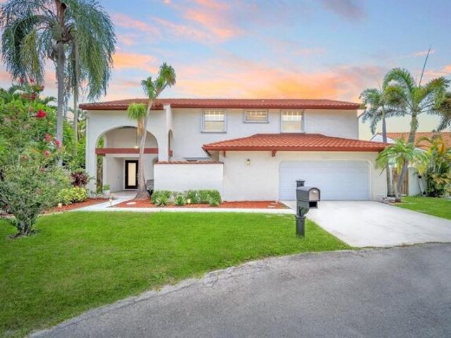 House for sale in Cooper City