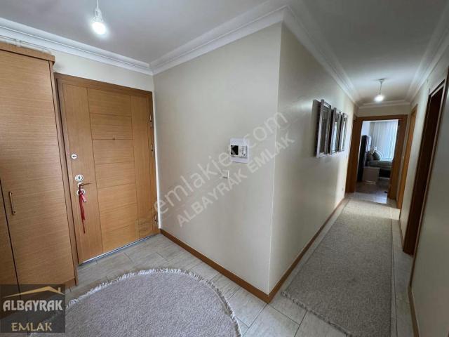 Ümraniye, İstanbul içerisinde kiralık mülk
