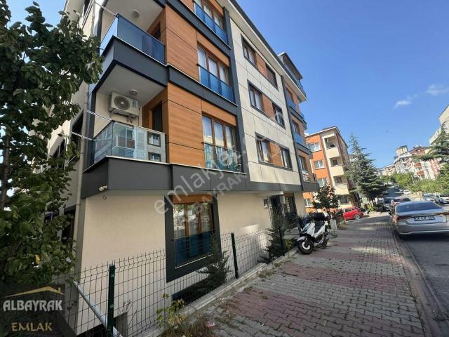 Ümraniye, İstanbul içerisinde kiralık mülk