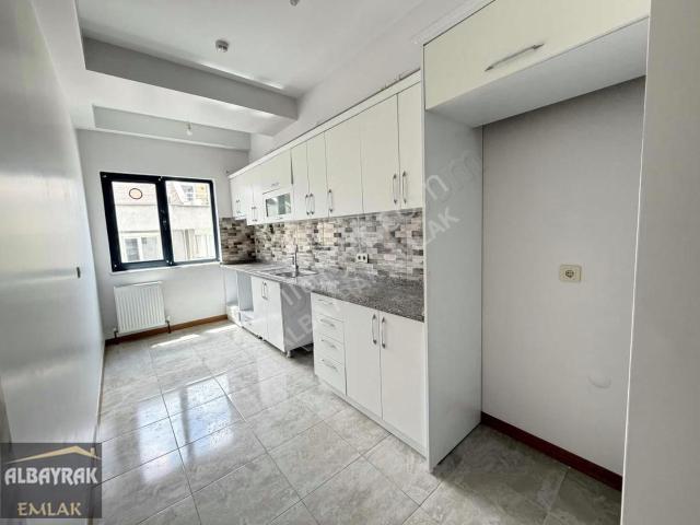 Ümraniye, İstanbul içerisinde satılık mülk
