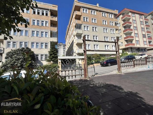 Ümraniye, İstanbul içerisinde satılık mülk