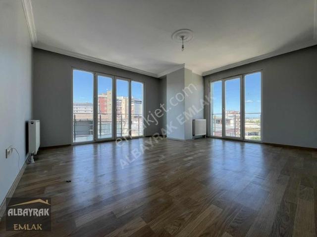 Pendik, İstanbul içerisinde satılık mülk