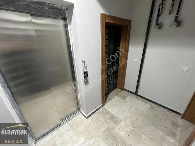 Ümraniye, İstanbul içerisinde kiralık mülk