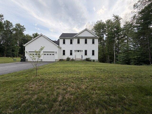House for sale in North Uxbridge, Massachusetts