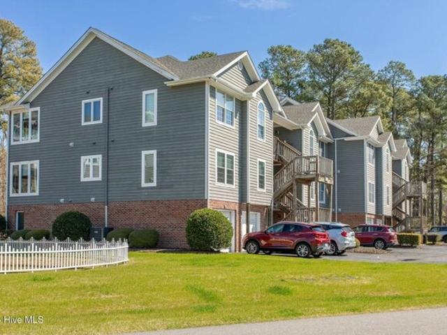 Condo for sale in Hertford