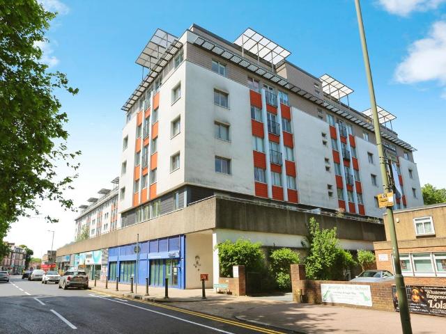 Apartment for rent in London Borough of Bromley, Greater London