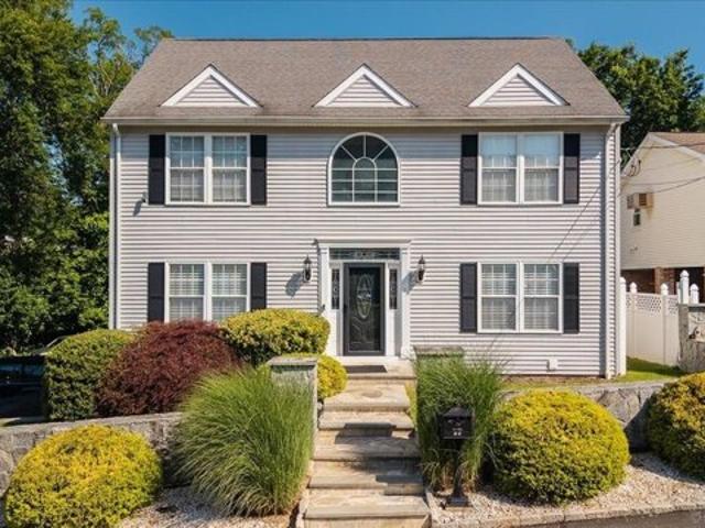 House for sale in Bridgeport