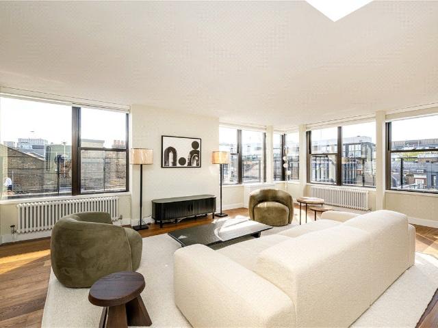 Apartment for rent in St. James's, Greater London
