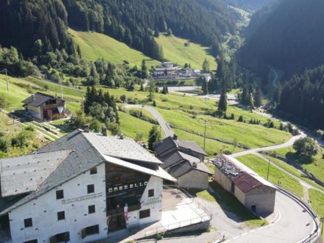 Locale Commerciale in vendita a Comunità Montana della Valle Brembana, Mezzoldo