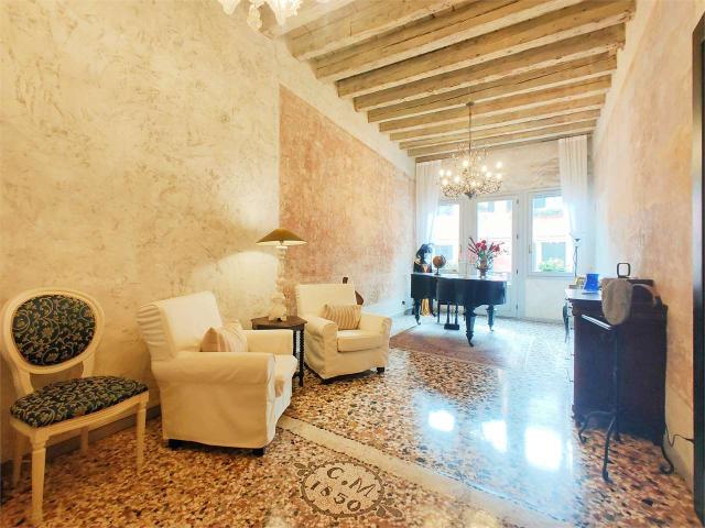 Box in vendita a Venezia