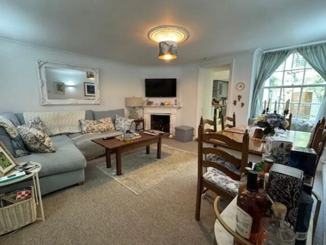 Apartment for rent in Hotwells, Feckenham