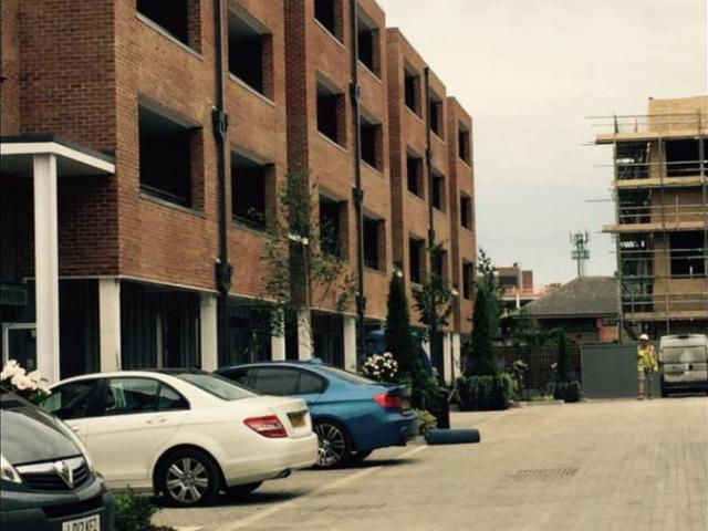 Apartment for rent in Harrow Weald, Greater London