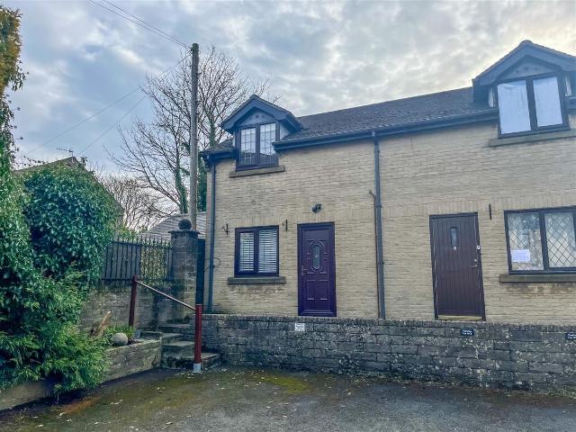 House for rent in Charlesworth, East Midlands