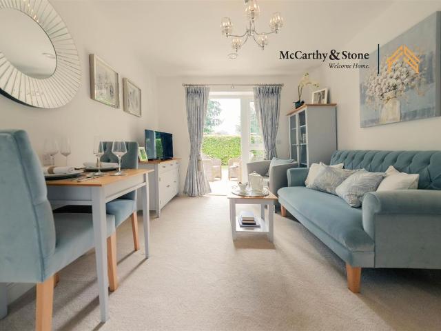 Apartment for rent in Henley-on-Thames, Berrick Salome