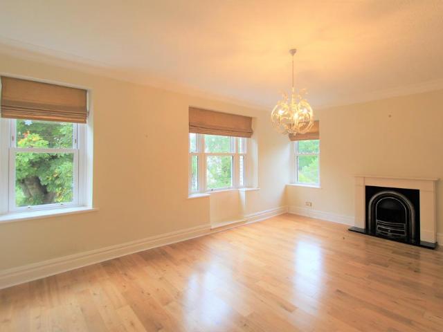 Apartment for rent in Penarth Marina, Penarth