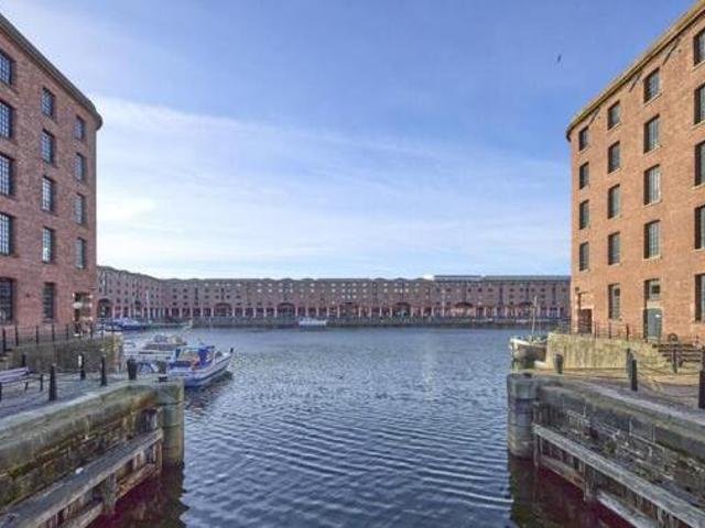 House for sale in Birkenhead