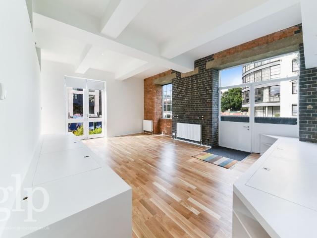 House for rent in Barnsbury, Greater London