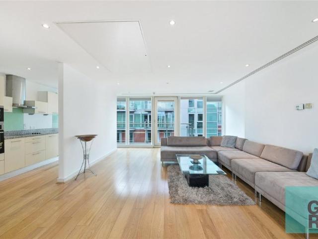 House for rent in South Lambeth, Greater London