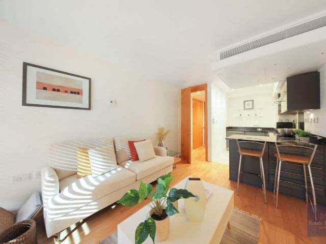 Apartment for rent in London Borough of Lambeth, Greater London