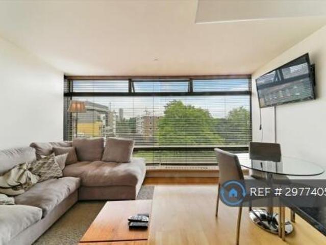 House for rent in South Lambeth, Greater London