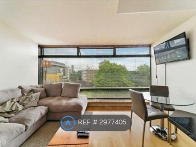 Apartment for rent in South Lambeth, Greater London