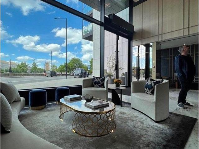 Apartment for rent in South Lambeth, Greater London