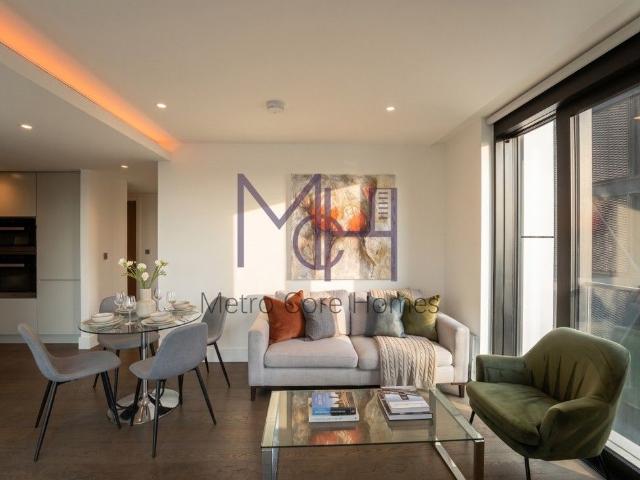Apartment for rent in South Lambeth, Greater London